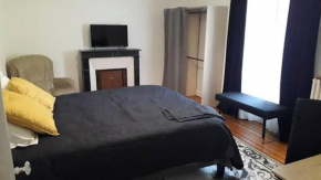 Maison Briand - Grande chambre chez l'habitant - Melun Centre - Wifi, Netflix, Smart TV, Lit à mousse mémoire de forme